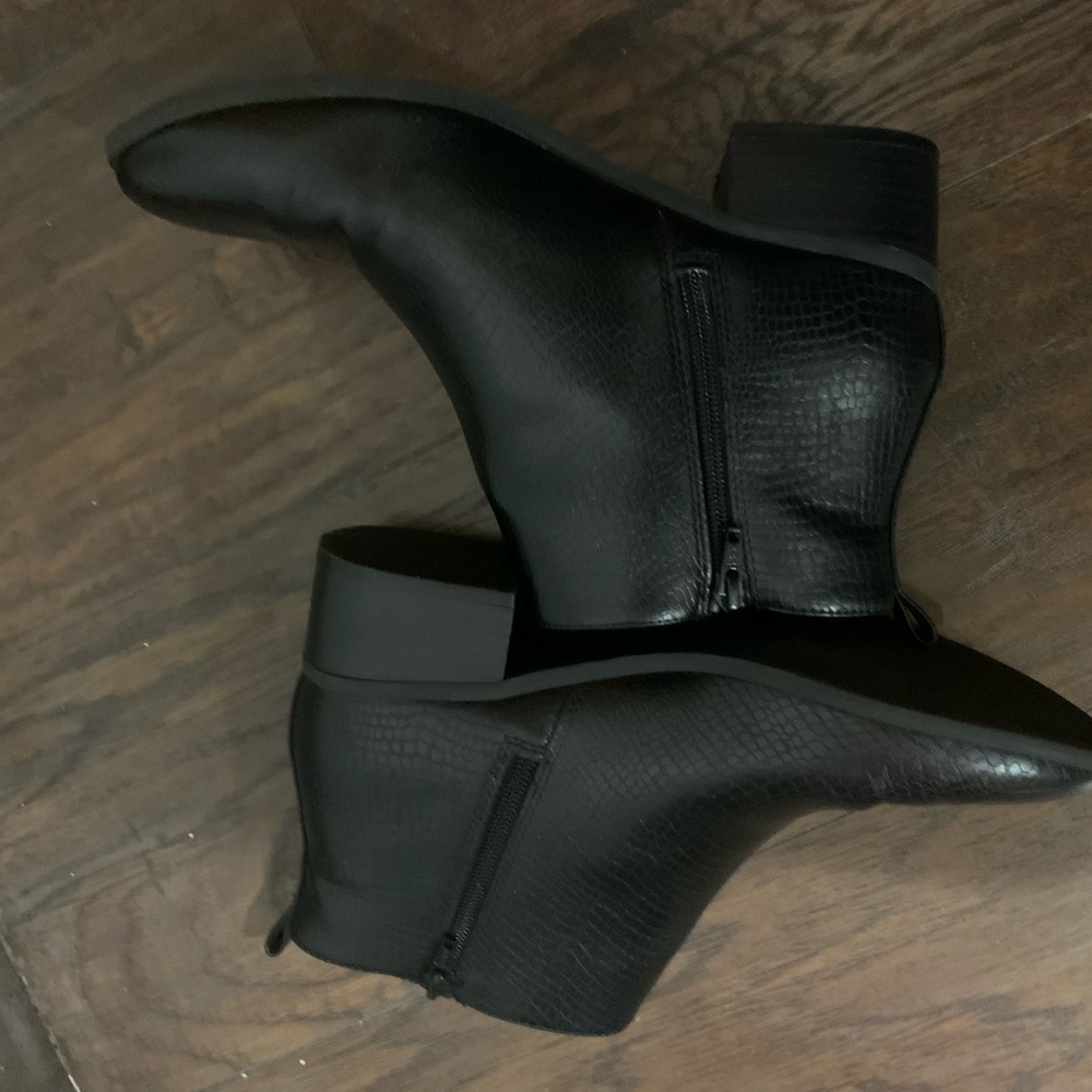 Boots heeled Old Navy Woman, size 9